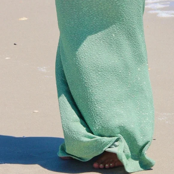 Glittery green Windsor ball gown - Picture 3 of 9